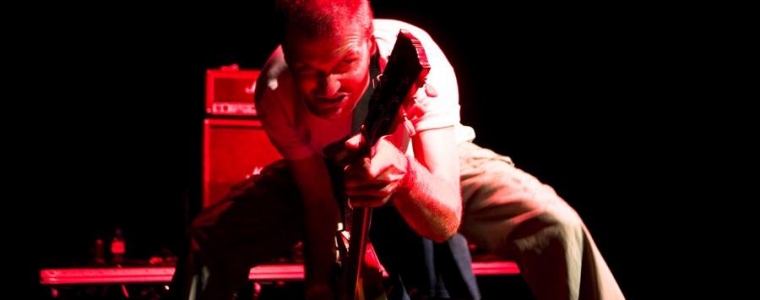 Avdić u Quasa: On, stihovi i gitara