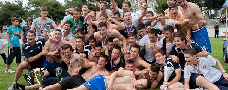 Urnebesna predstava Hajduka!