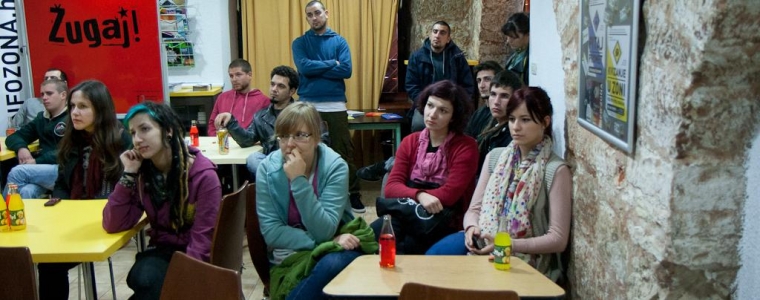 I Sinjani traže - Dom mladih!