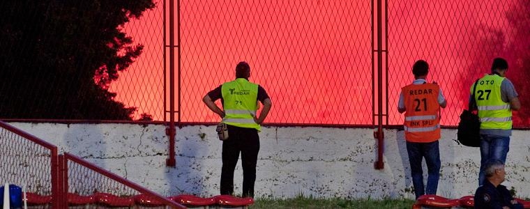 Derbi na tribinama, terenu i ulici