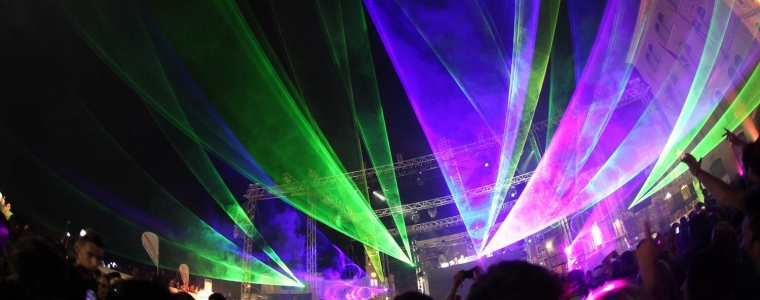 Discotheque Riva časti žene