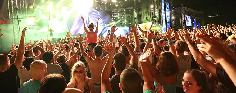 Srpanj u retrovizoru