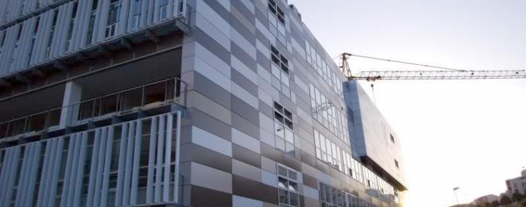 Dozlogrdilo im čekati Mamuticu