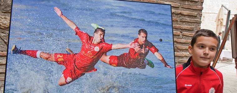 Hajduku naočale, Splitu kalendar