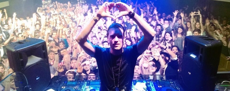 Aurora: od partya do klape