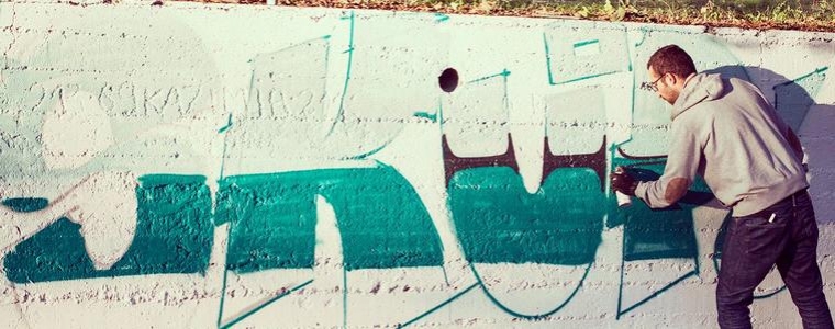 Graffiti Pod (sinjskom) pekom!