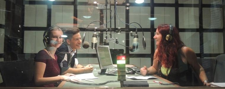 Info zona je večeras na radiju!