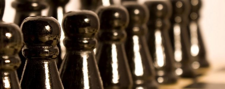 Vineri i luzeri u društvu