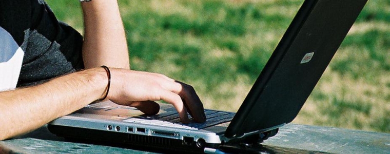 Komuniciraj u Rumunjskoj