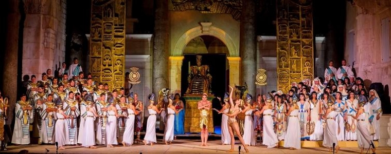 61. Ljeto, 52 izvedbe