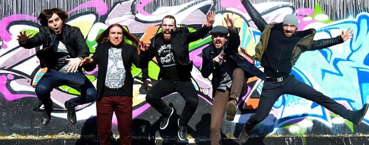 Human ima prvi album!