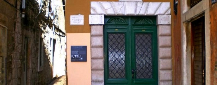 O jednim zelenim vratima u Splitu