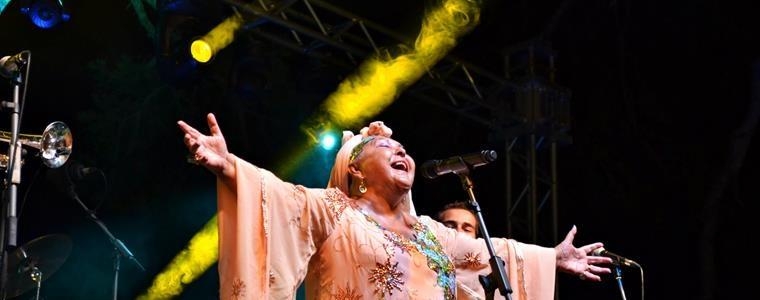 Esma: grom natopljen medom