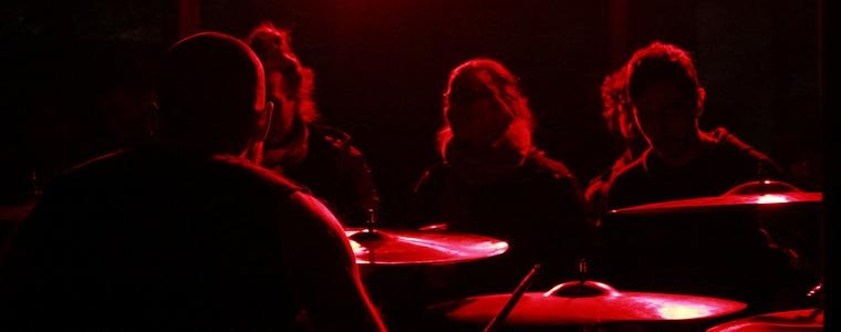 Gužva na zadnjoj večeri Ispod bine