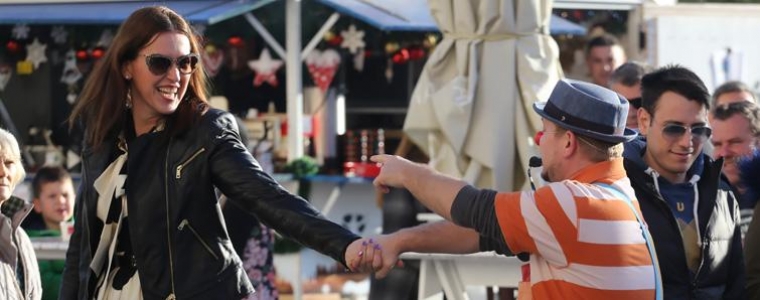 Božić, Riva i picigin