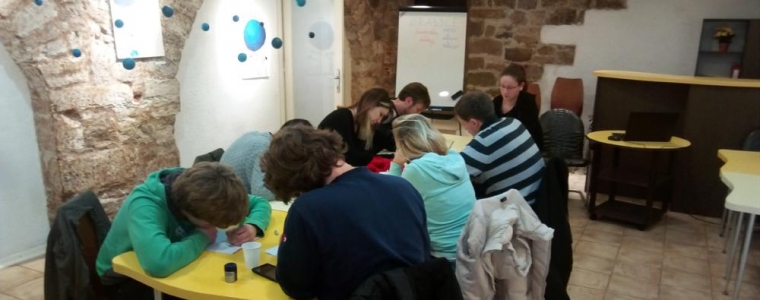 Nauči pisati SF priče od 100 riječi