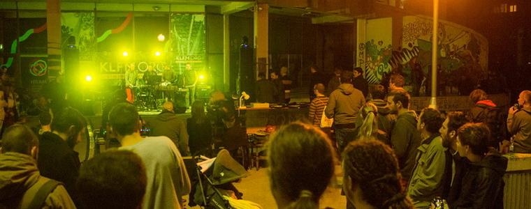 Kolovoz oko Doma mladih