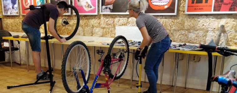 Klub Zona: Popravi ili recikliraj