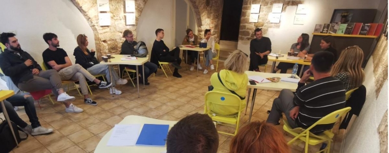 Razgovori o izlascima i izborima