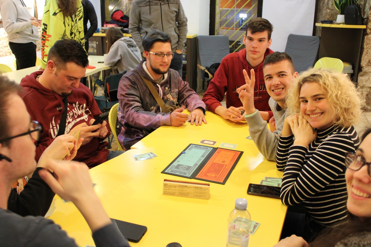 Info zona prima strane volontere. Javite prijateljima iz susjednih država!