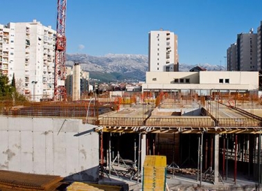 Pujanke: srušiti školu!