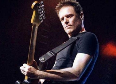 Bryan Adams na Forumu