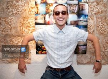 Inspiriraju me žene i debili