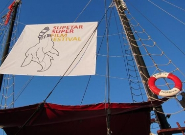 Četvrta otočka filmska fešta