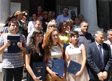 Sveučilište nagradilo maturante