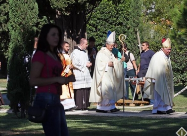 Pazi, škakljivo: vjeronauk u školi