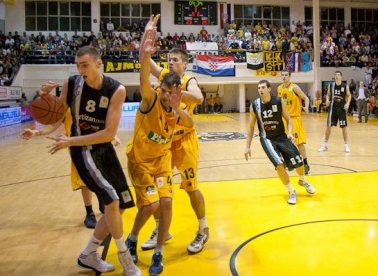 Prvi poraz Žutih na Gripama