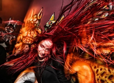 Kocka u veljači, ljubav i maškare