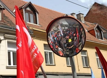 I mladi na sindikalnom prosvjedu