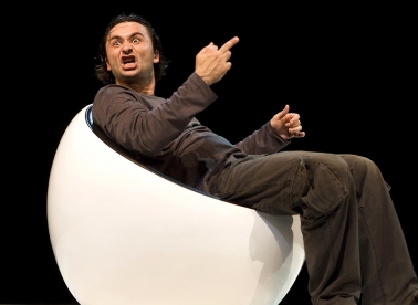 Tata nastavlja Kazalište u Lori