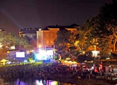 13 DJ-eva spremno za Bačvice