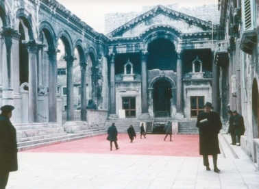 Od Peristila do Bajamontuše