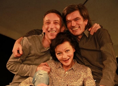 Umri muški tri puta