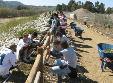 Kako putovati volontirajući