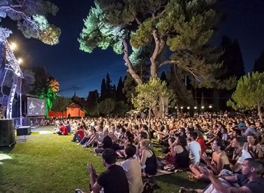 Jinx i Amira sanjaju na Sustipanu