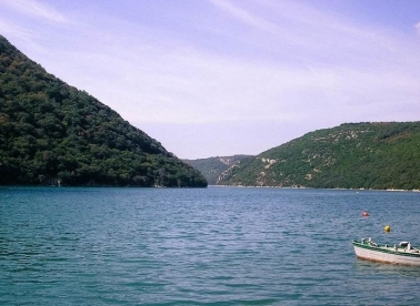 Što fali mladima na otoku?