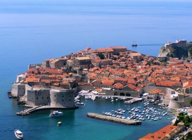 Grad Dubrovnik stipendira