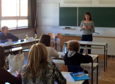 Debata u podne: školske uniforme