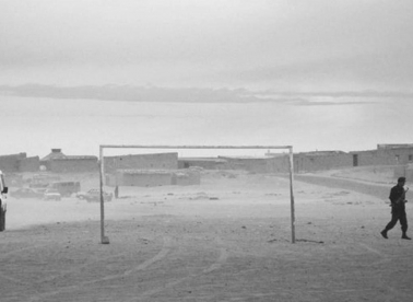 Reportažni putopis u Zoni