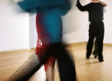 Tango u Zoni: poslušaj i zapleši