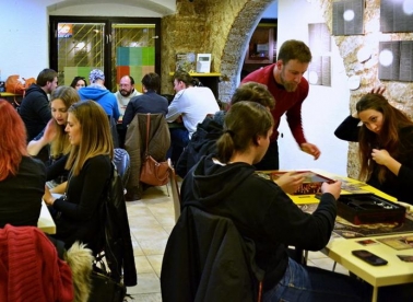 Društvene igre ponovno u Zoni