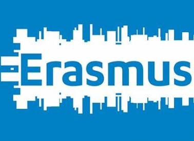 S kauča uči o Erasmusu