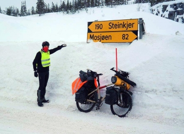 Zona: Cestom leda do kraja svijeta