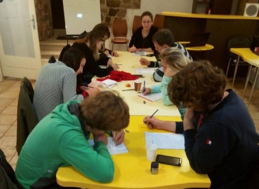 Drabble ususret mjesecu ljubavi 