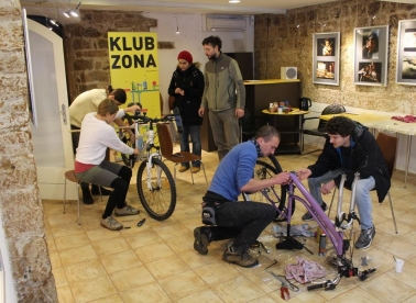 Volonteri Biciklopopravljaonice