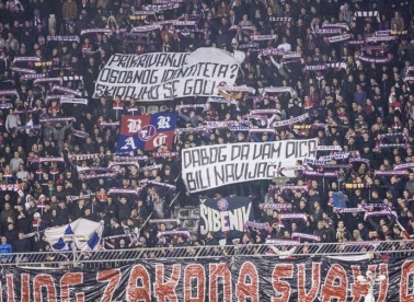 Zanimljivije tribine nego teren